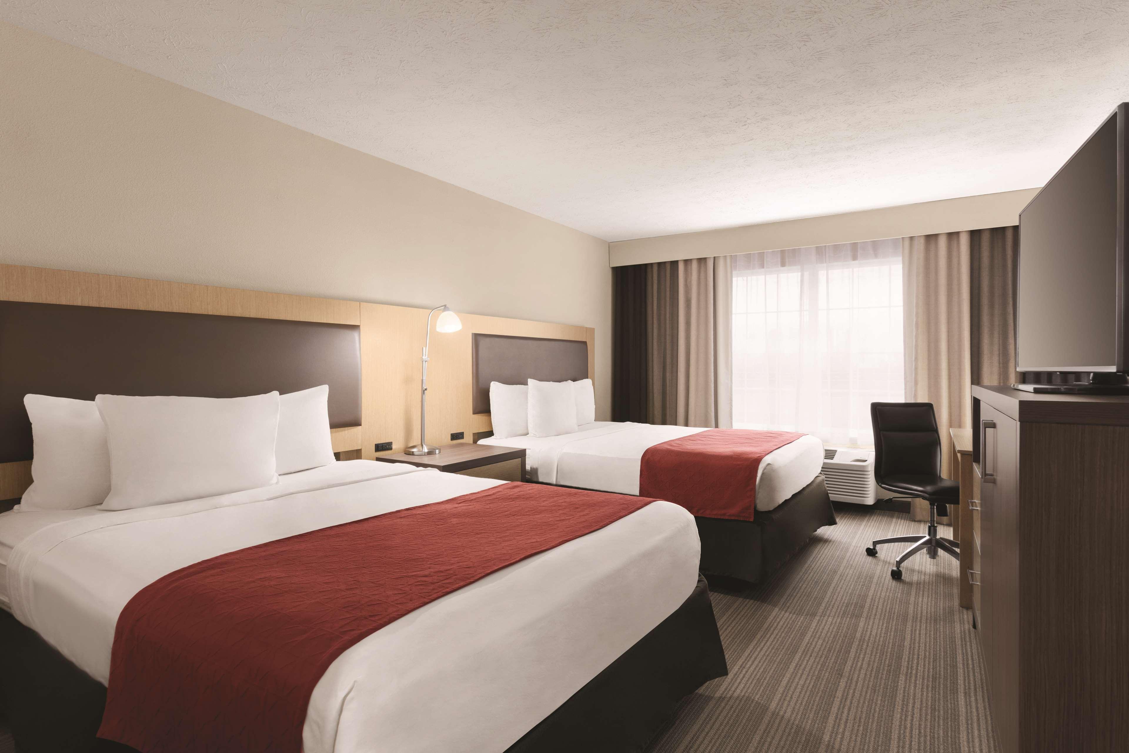 Country & By Radisson, South, Oh Hotel Fairborn