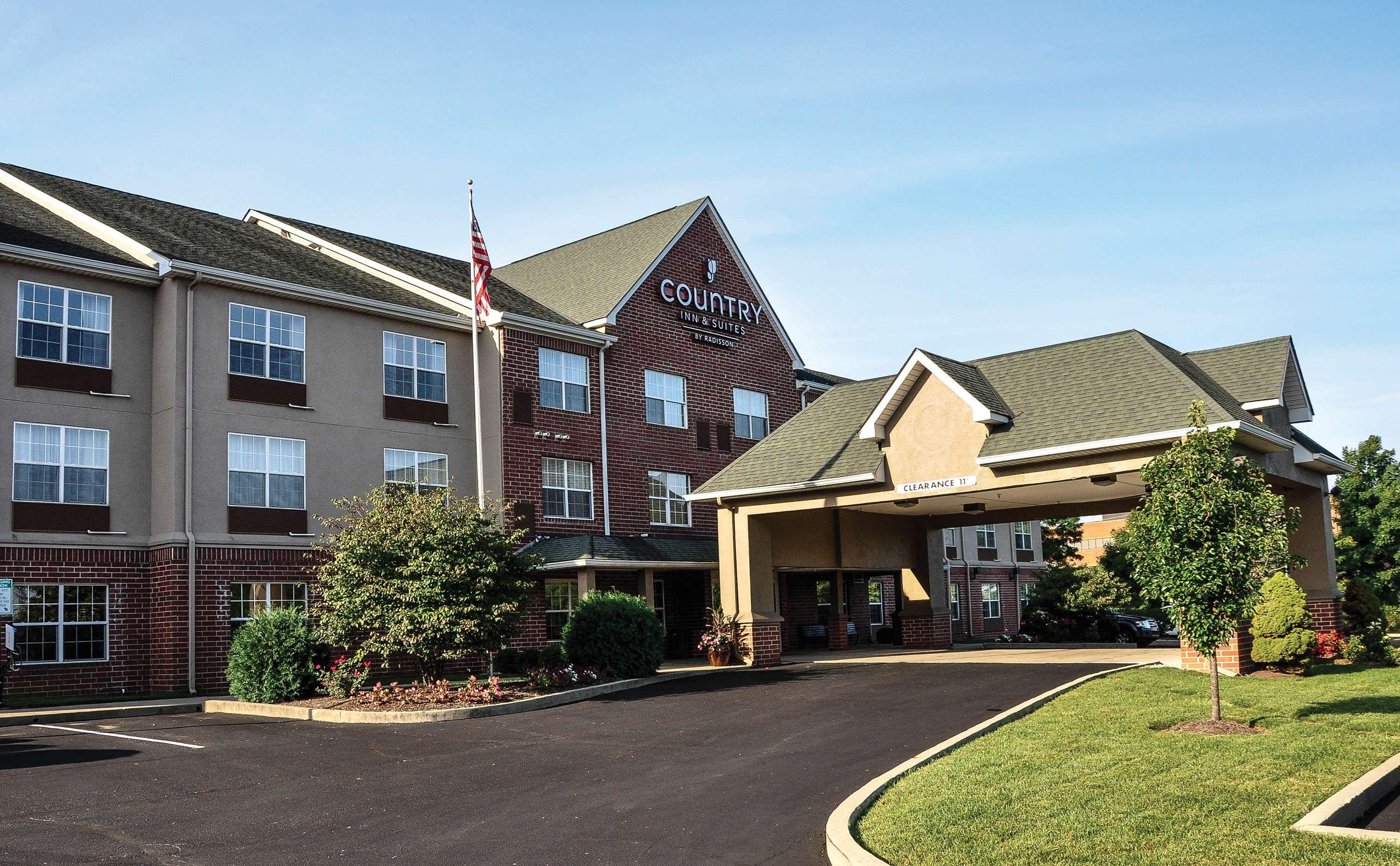 Hotel Country & By Radisson, South, Oh Fairborn